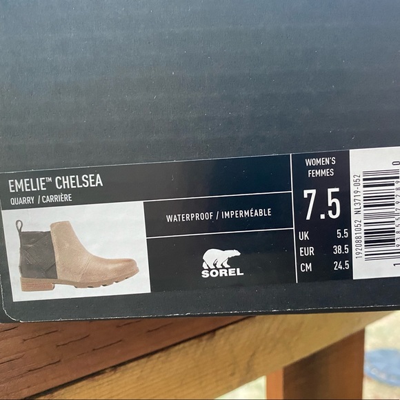 NWT Sorel Emelie Chelsea Boot - Picture 14 of 14